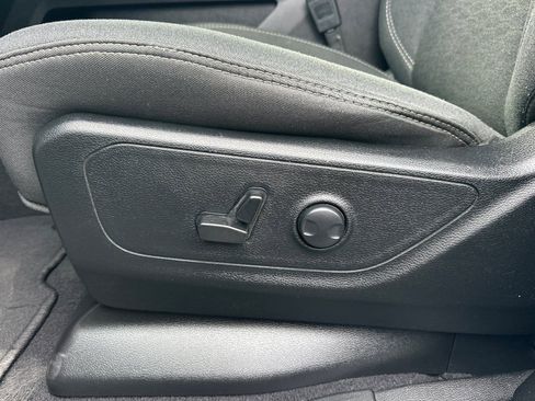 Used 2025 RAM 1500 Big Horn image 12