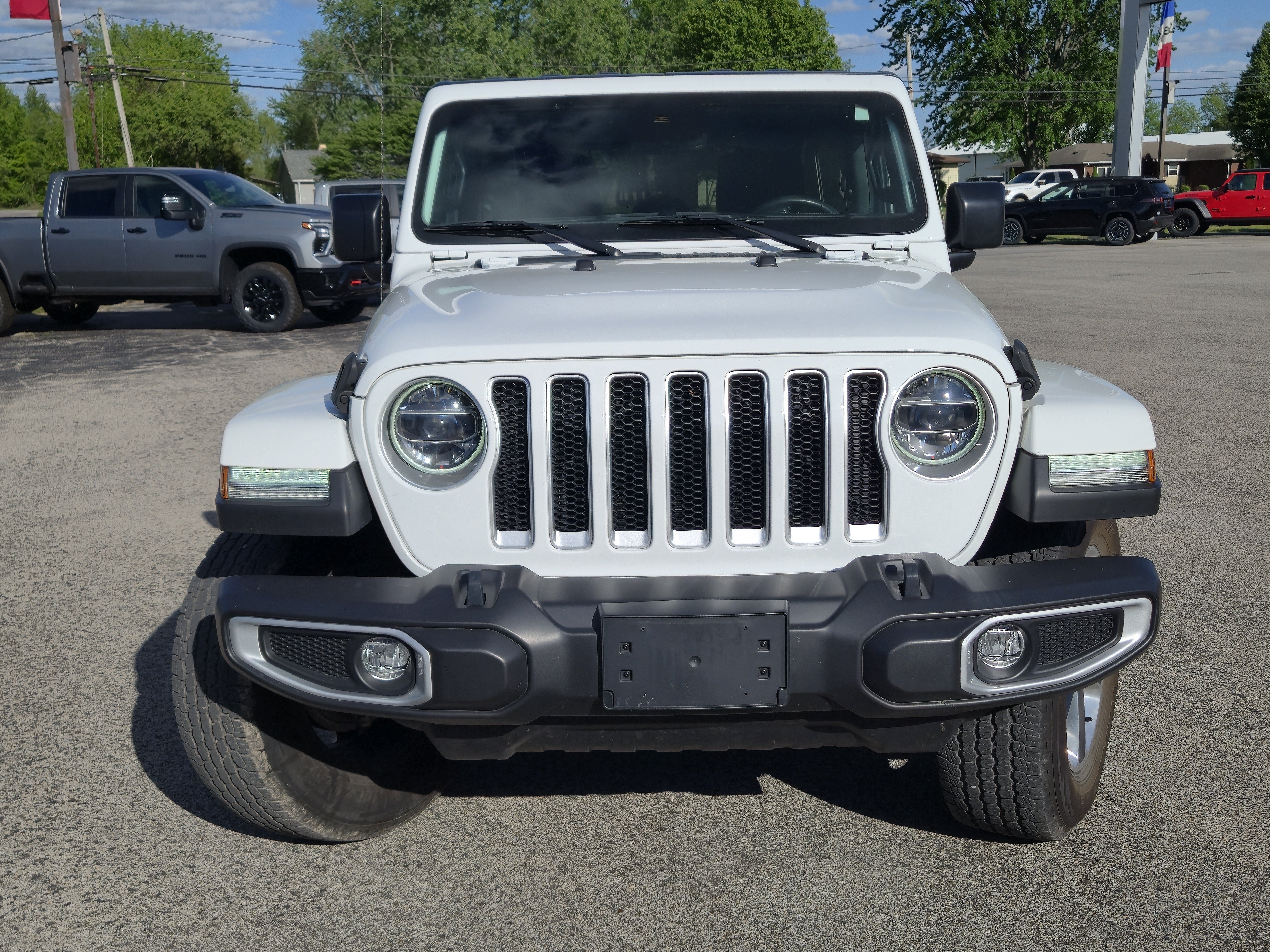 Used 2021 Jeep Wrangler Unlimited Sahara AWD/4WD image 4