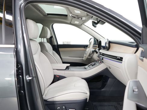 Used 2025 Hyundai Palisade Limited image 11
