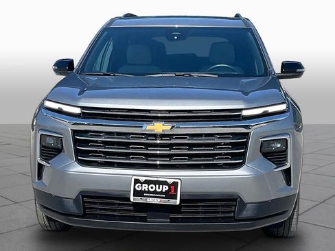 Used 2026 Chevrolet Traverse LT w/ Driver Confidence Package AWD/4WD image 4