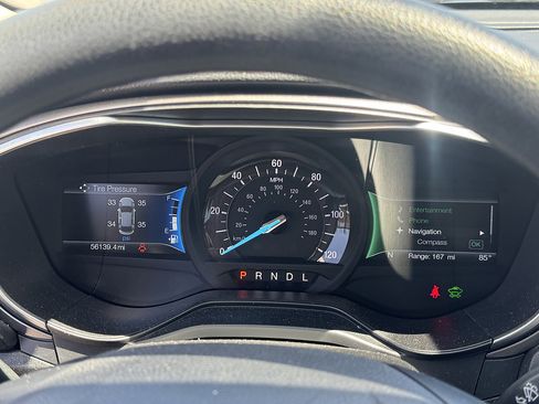 Used 2019 Ford Fusion SE FWD image 7