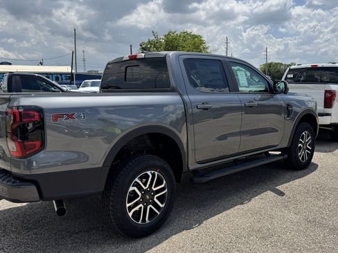 New 2026 Ford Ranger Lariat w/ FX4 Off-Road Package AWD/4WD image 3