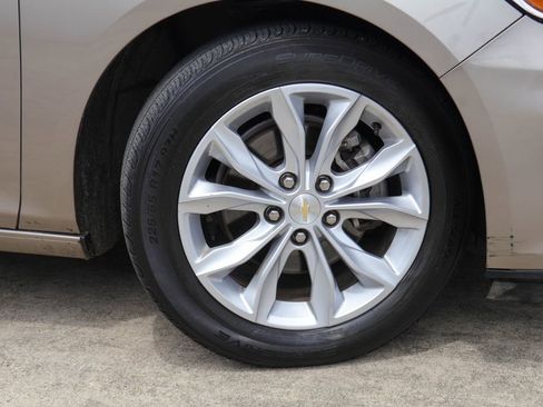 Used 2023 Chevrolet Malibu LT FWD image 27