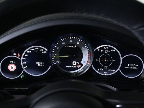 Certified 2022 Porsche Cayenne Turbo S AWD/4WD image 13