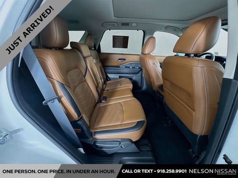 Certified 2023 Nissan Pathfinder Platinum w/ Cargo Package image 30