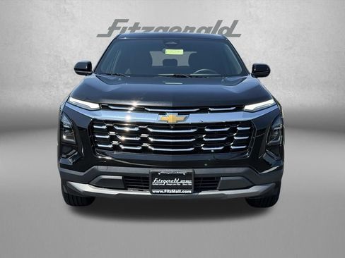 Used 2026 Chevrolet Equinox LT AWD/4WD image 3