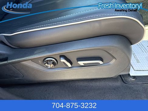 Used 2024 Acura MDX SH-AWD w/ Advance Package image 20