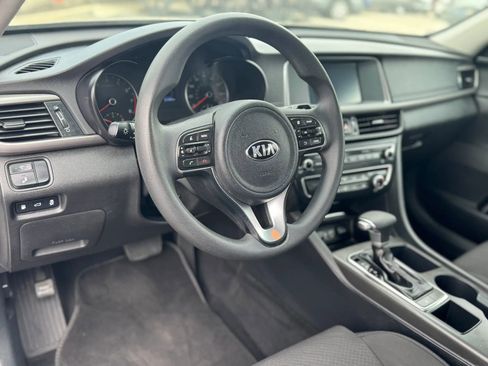 Used 2018 Kia Optima LX FWD image 11