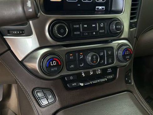 Used 2019 Chevrolet Tahoe Premier AWD/4WD image 31