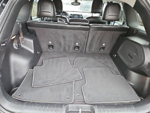 Used 2019 Jeep Cherokee Limited AWD/4WD image 22