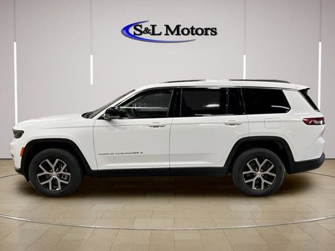 Used 2023 Jeep Grand Cherokee L Limited w/ Luxury Tech Group II AWD/4WD image 4