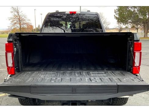 Used 2022 Ford F350 Limited image 11