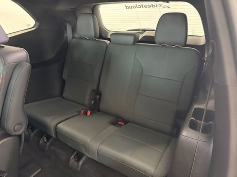 Used 2025 GMC Acadia AT4 image 27