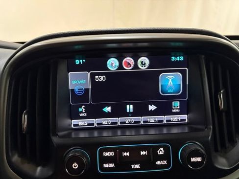 Used 2015 Chevrolet Colorado Z71 AWD/4WD image 36