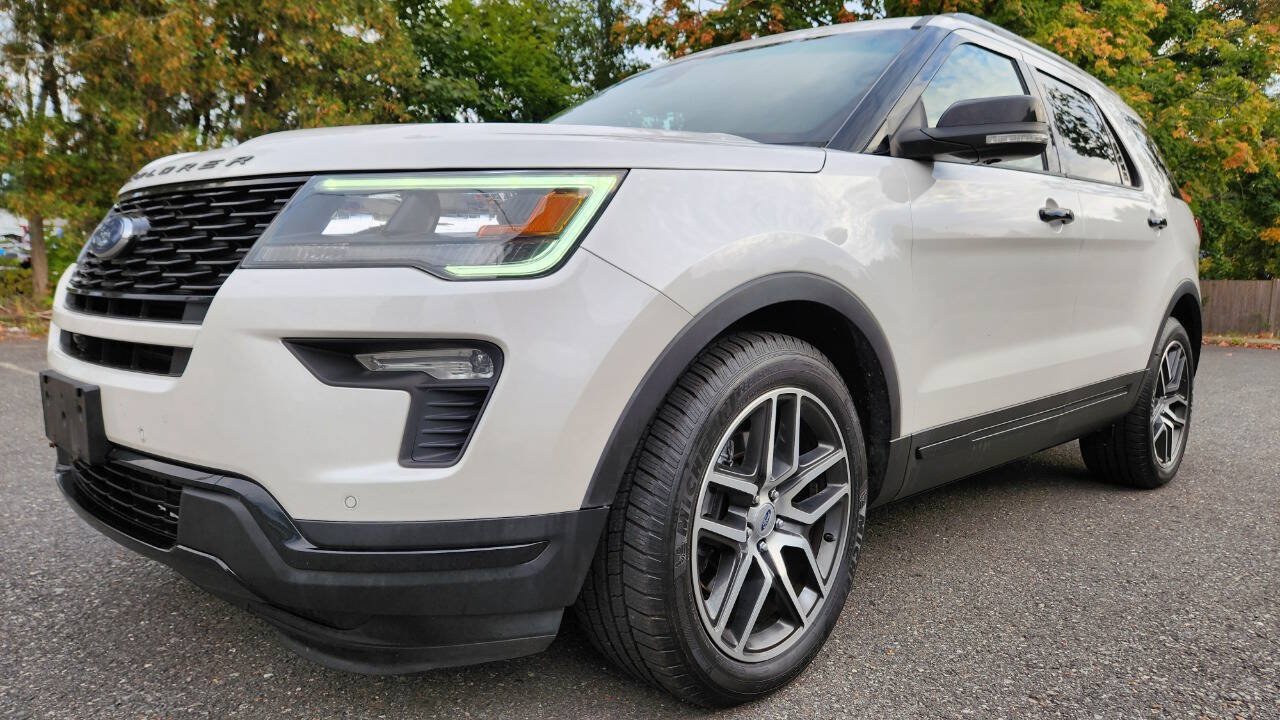 Used 2018 Ford Explorer Sport w/ Equipment Group 401A AWD/4WD image 8