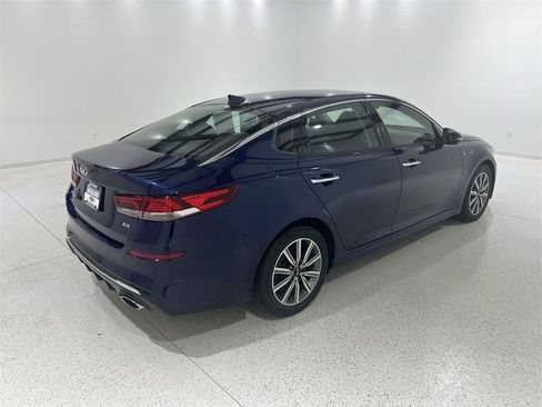 Used 2019 Kia Optima EX image 8