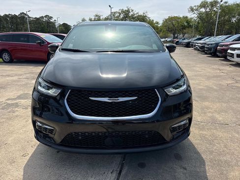 New 2026 Chrysler Pacifica Select FWD image 8