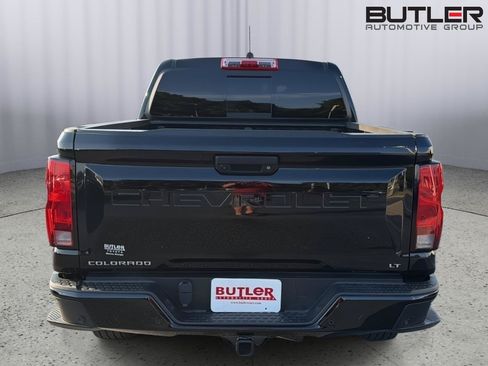 Used 2024 Chevrolet Colorado LT w/ LT Convenience Package RWD image 5