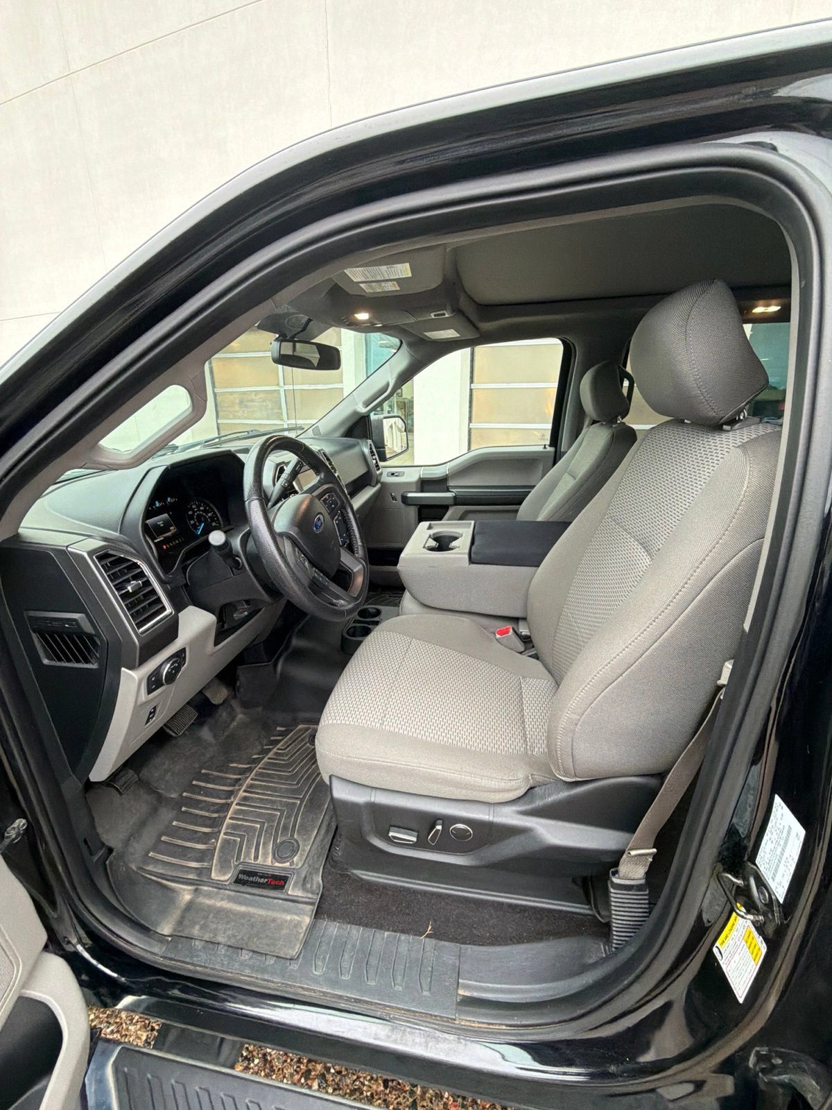 Used 2016 Ford F150 XLT w/ Equipment Group 302A Luxury AWD/4WD image 6