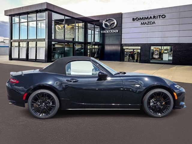 New 2026 MAZDA MX-5 Miata Club w/ Weather Package RWD image 2