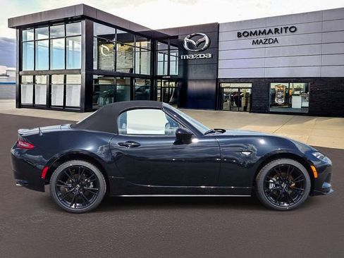 New 2026 MAZDA MX-5 Miata Club w/ Weather Package RWD image 2