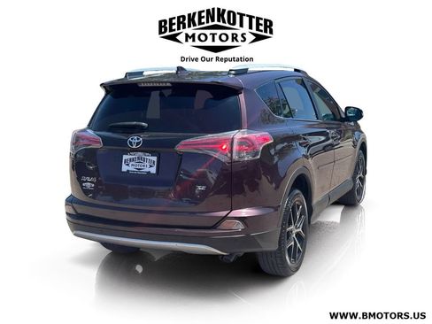 Used 2016 Toyota RAV4 SE w/ Advanced Technology Package FWD image 3