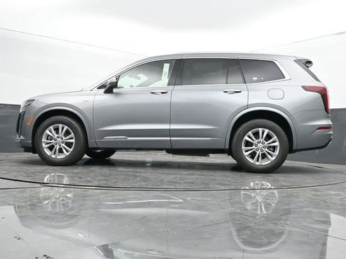 New 2025 Cadillac XT6 Luxury image 41