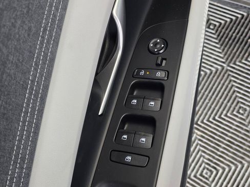 New 2026 Hyundai Elantra Limited FWD image 19