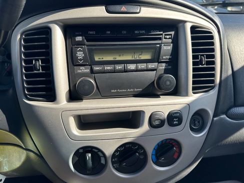 Used 2003 MAZDA Tribute ES image 21