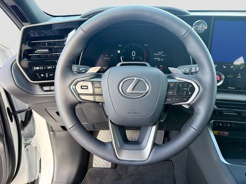 New 2026 Lexus TX 350 AWD image 32