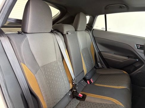 Used 2025 Subaru Crosstrek 2.5i Sport w/ Crosstrek Mirror Package AWD/4WD image 35