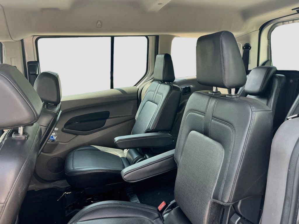 Used 2022 Ford Transit Connect XL FWD image 22