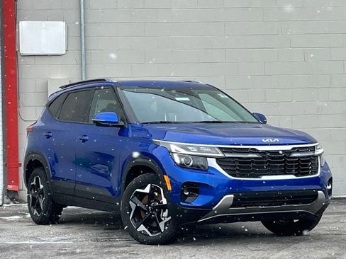 Certified 2025 Kia Seltos S image 1