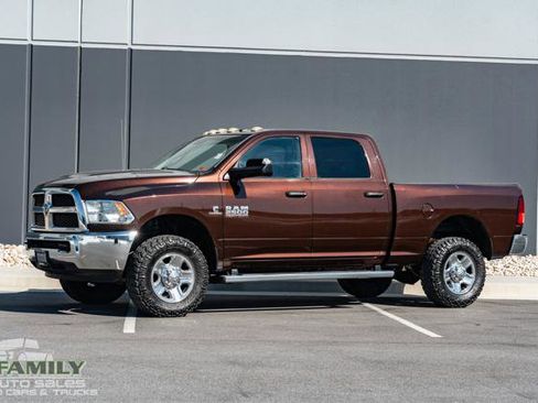 Used 2015 RAM 2500 Tradesman w/ Chrome Appearance Group image 2
