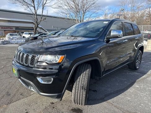 Used 2022 Jeep Grand Cherokee Limited image 3