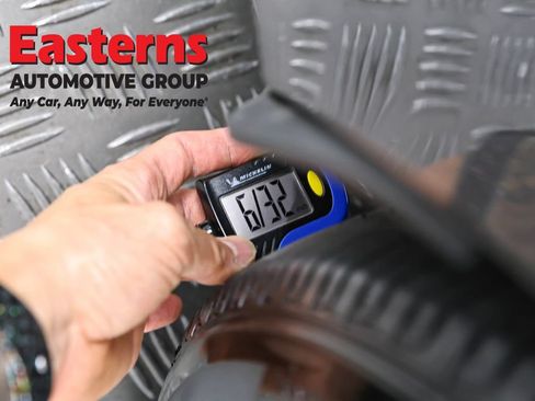 Used 2025 Nissan Sentra S FWD image 25