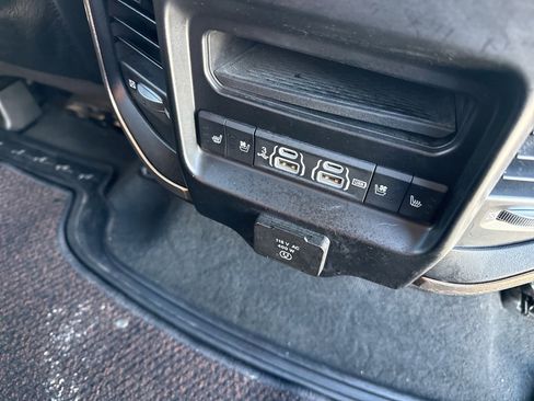 Used 2019 RAM 1500 Limited image 15