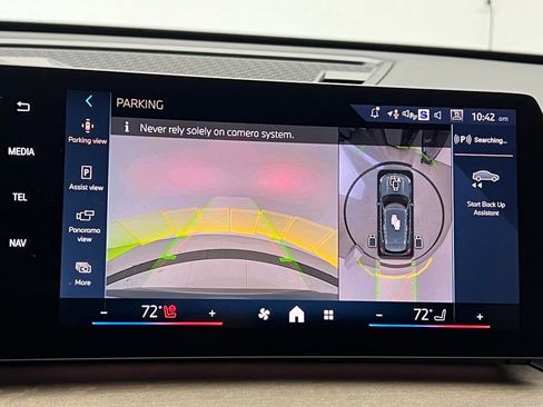 New 2026 BMW X1 xDrive28i w/ Technology Package image 14