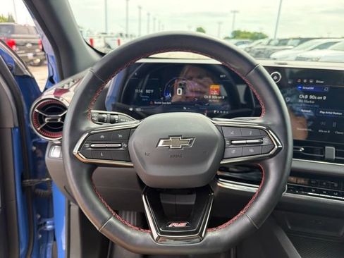 Used 2025 Chevrolet Equinox RS w/ Safety and Technology Package FWD image 26