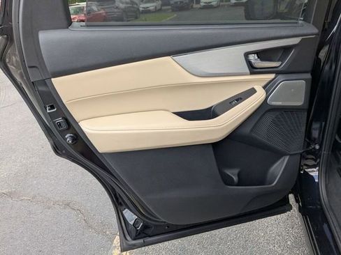 Certified 2025 Acura MDX SH-AWD w/ Technology Package image 37