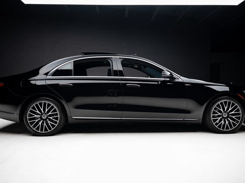 Used 2023 Mercedes-Benz S 580 4MATIC Sedan image 36