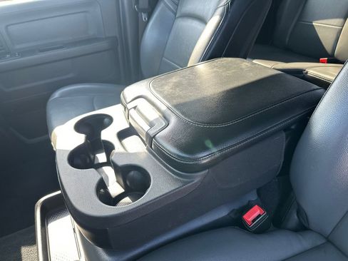 Used 2024 RAM 3500 Tradesman w/ Chrome Appearance Group image 21