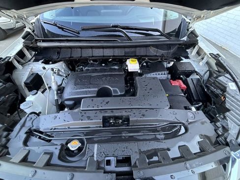 Used 2024 Nissan Pathfinder Platinum w/ Cargo Package image 18