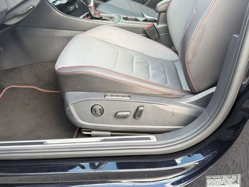 Certified 2025 Volkswagen Jetta GLI Autobahn FWD image 13