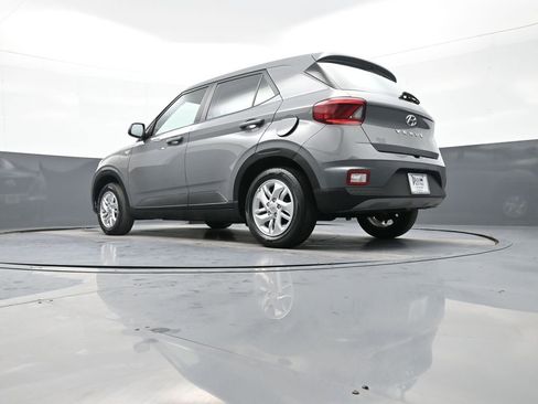 Used 2023 Hyundai Venue SE w/ Cargo Package image 31