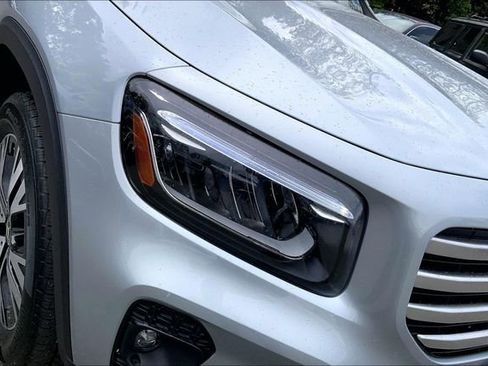 Used 2026 Mercedes-Benz GLB 250 4MATIC image 24