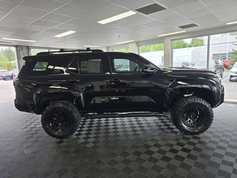 New 2026 Toyota 4Runner TRD Sport AWD/4WD image 2