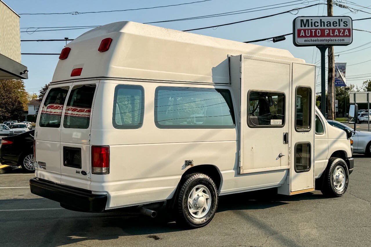Used 2011 Ford E-350 and Econoline 350 Extended Super Duty w/ PWR Group RWD image 9