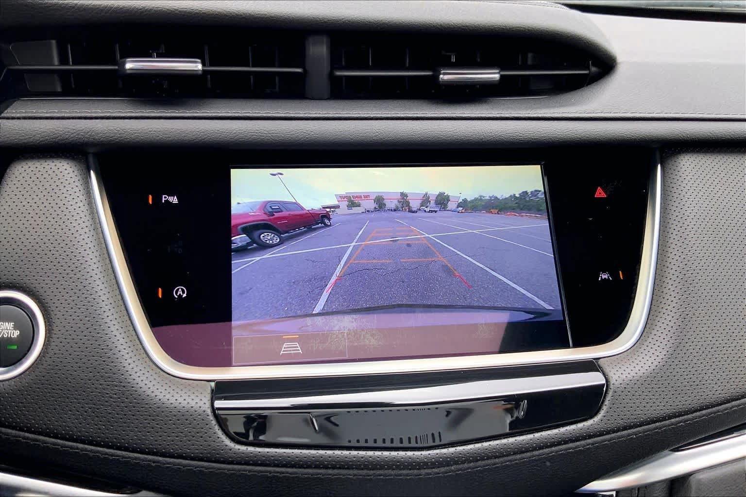 Used 2024 Cadillac XT6 Luxury FWD image 29