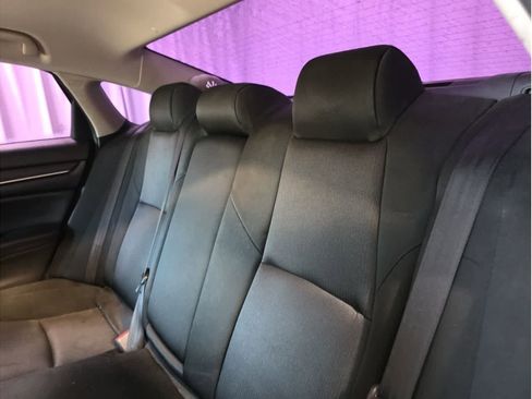 Used 2018 Honda Accord LX image 13